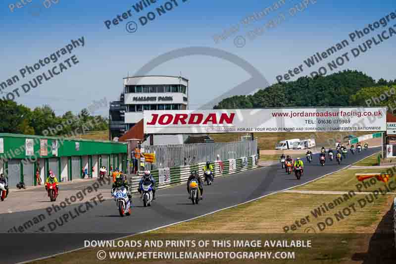 Vintage motorcycle club;eventdigitalimages;mallory park;mallory park trackday photographs;no limits trackdays;peter wileman photography;trackday digital images;trackday photos;vmcc festival 1000 bikes photographs